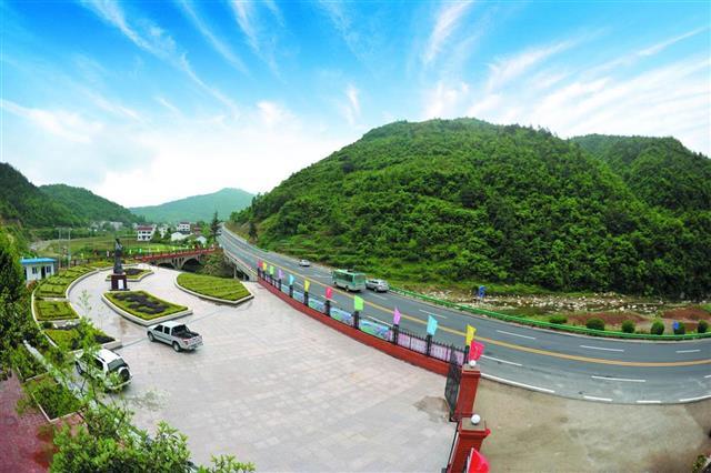 未來3年湖北將投6億元改建8000座農(nóng)村候車亭